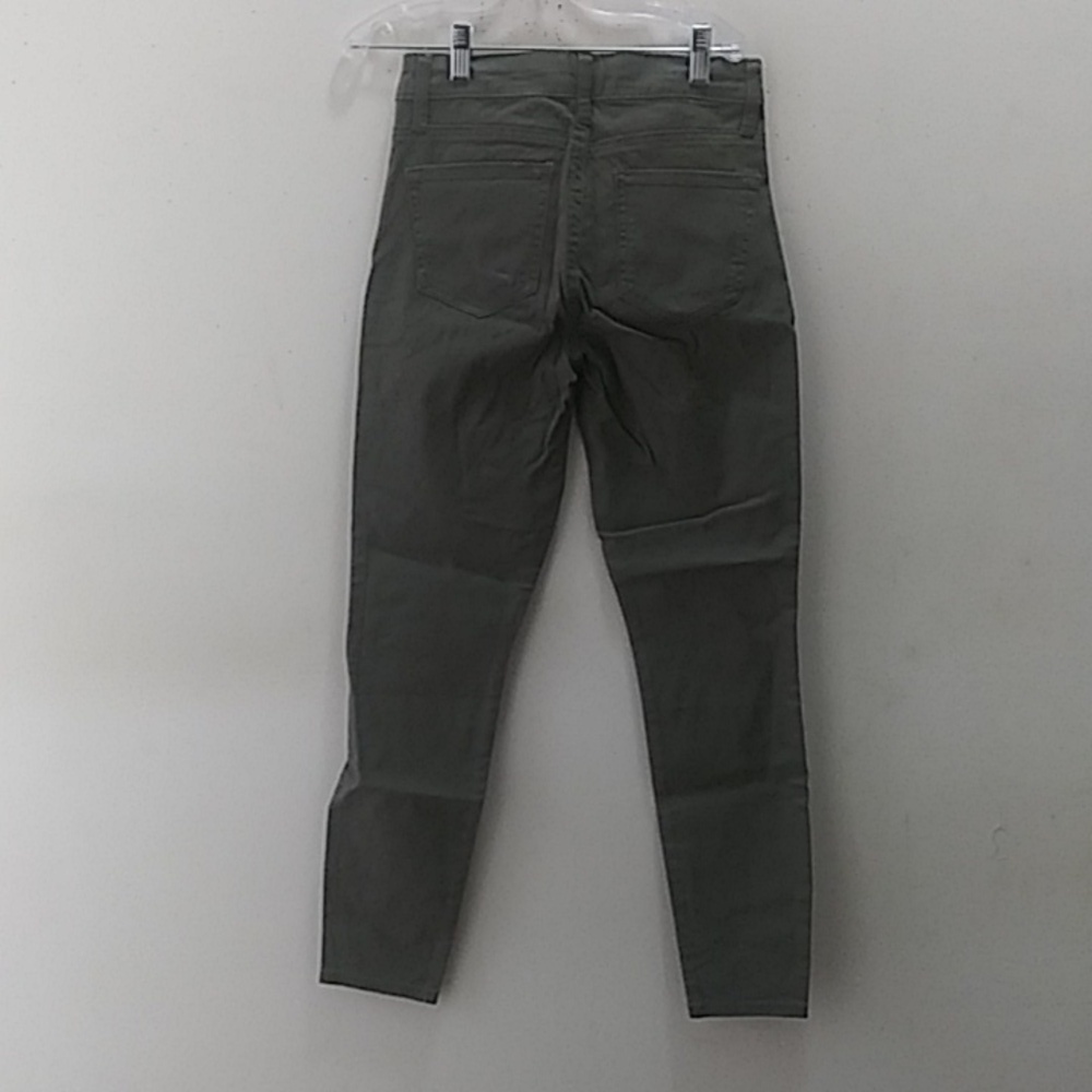 RE Generation Beautiful fitting ladies jeans. Size 1 - Picture 6 of 7